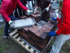 ピザ釜作成途中