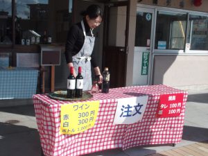 ワインと焼き鳥の屋台