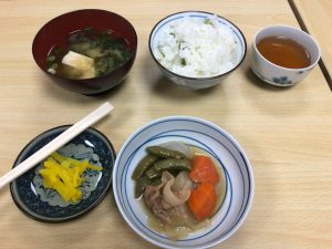 土曜朝市お昼ごはん